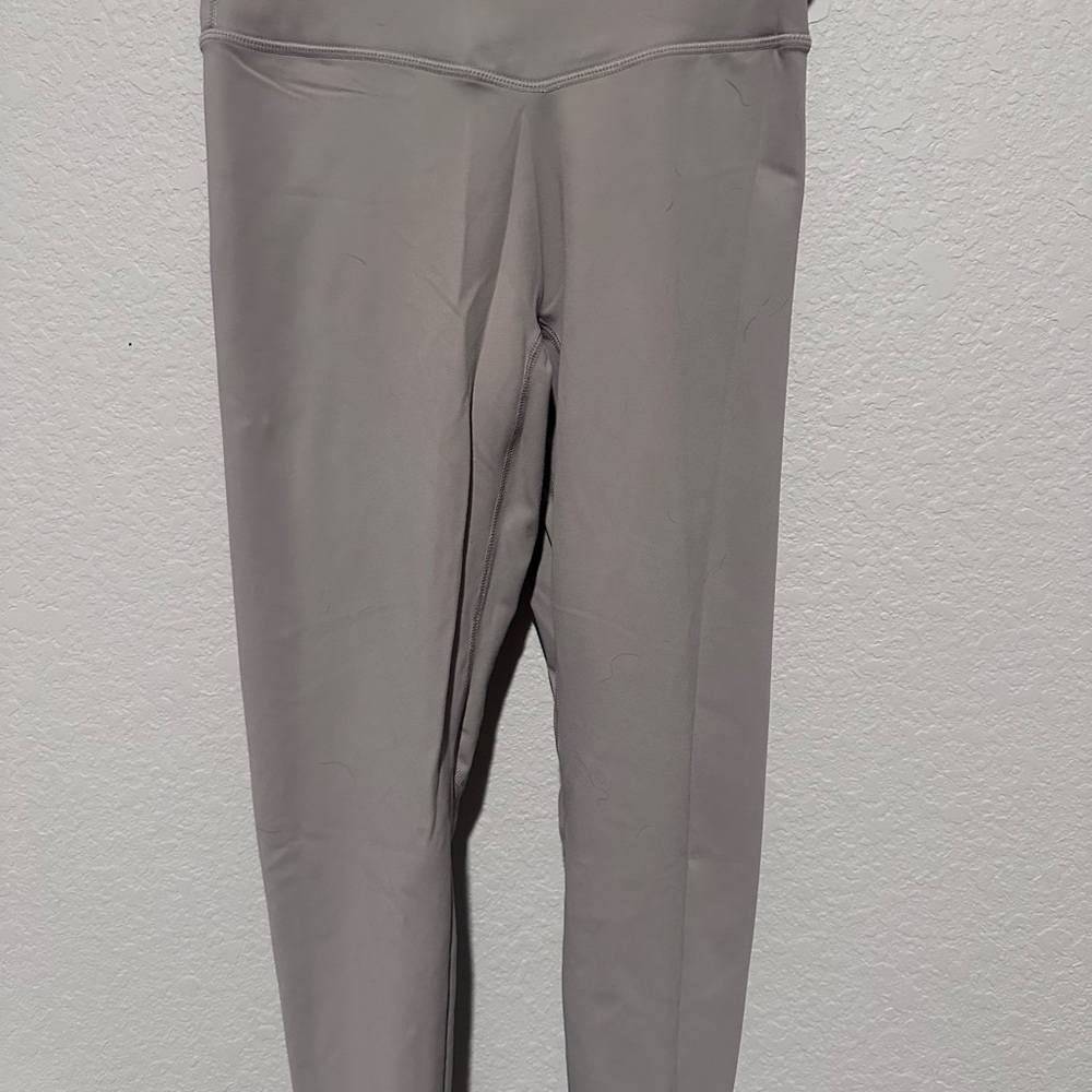 Balance Athletica beige leggings
